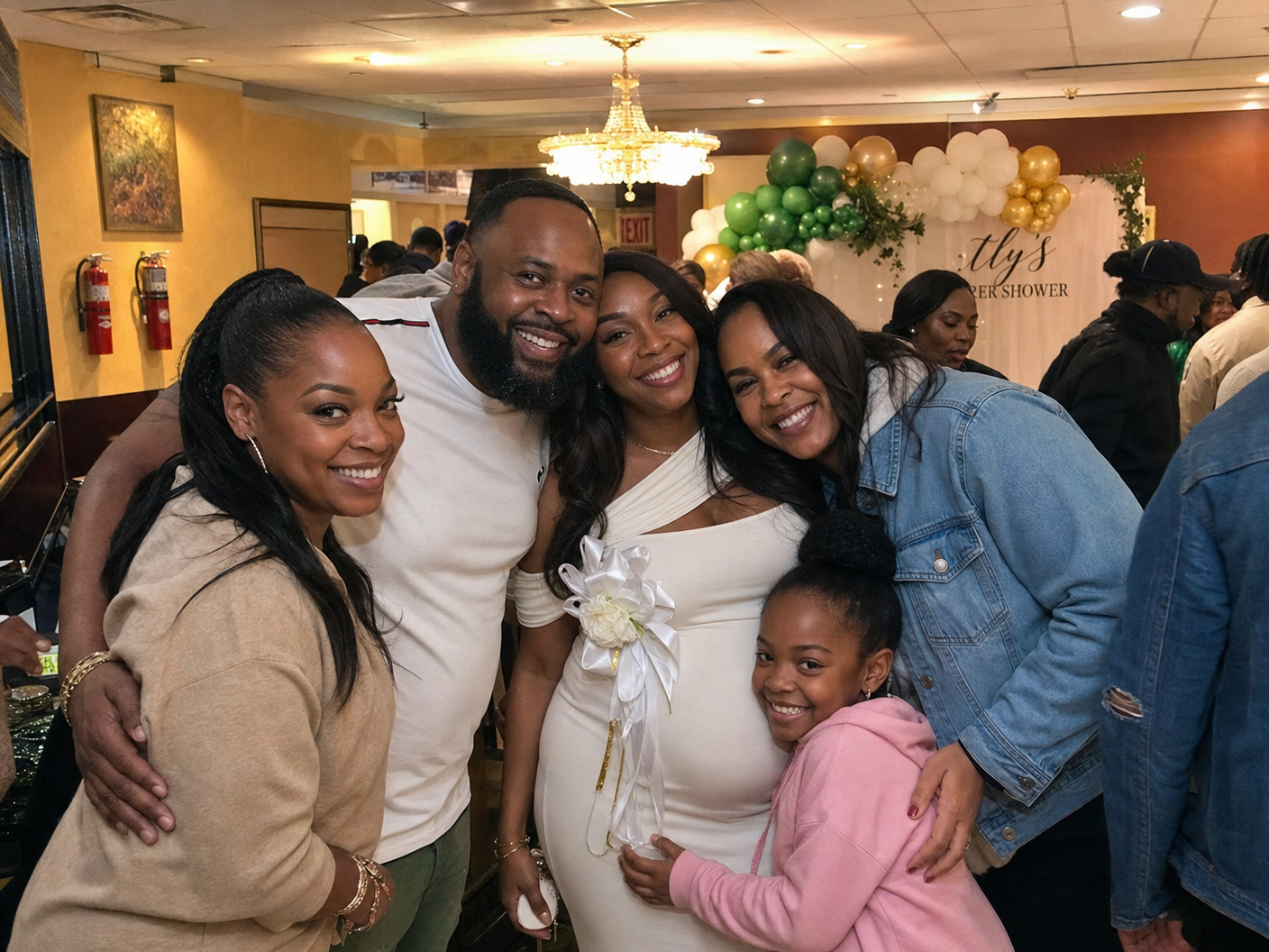 Guests celebrating together at a Mingle & Photos event